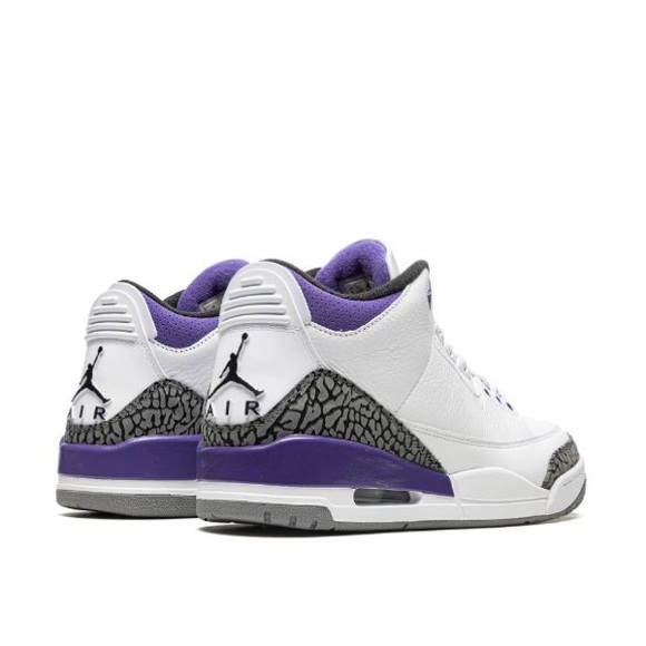 Air Jordan 3 "Dark Iris" sneakers - Picture 3 of 4